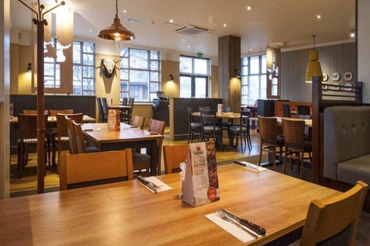 Premier Inn Manchester West Didsbury Luaran gambar